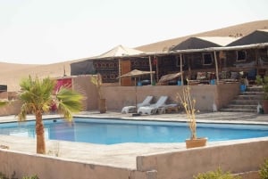 Deserto de Agafay: passeio de quadriciclo, passeio de camelo, almoço e piscina