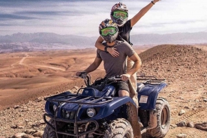 Passeio de quadriciclo ao pôr do sol no deserto de Agafay: uma experiência inesquecível.