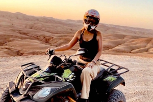 Passeio de quadriciclo ao pôr do sol no deserto de Agafay: uma experiência inesquecível.