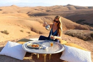 Marrakech Agafay woestijn & quad tour met zonsondergang & dinnershow