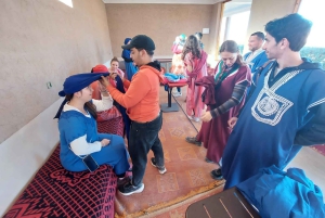 Marrakech: quadrijden en kameelrijden, dinershow in de Agafay-woestijn