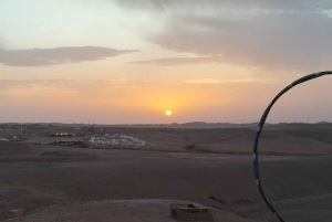 Marraquexe: Agafay Desert Quad & Camel Rides with Dinner Show