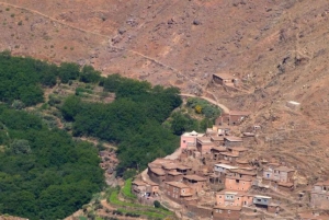 Excursion d'une journée dans les montagnes de l'Atlas, les chutes d'eau des trois vallées et le désert