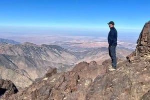 Excursion d'une journée dans les montagnes de l'Atlas, les chutes d'eau des trois vallées et le désert