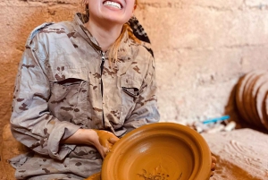 Tilbring en naturlig dag uden for Den Røde By: keramik, gåtur, pool