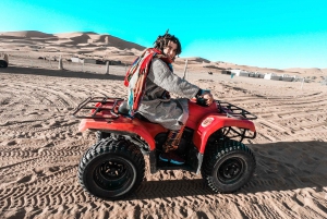 A partir de Fez: viagem de 2 dias com ida e volta pelo deserto de Merzouga e passeio de camelo