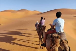 Paras 3 päivän matka Fezistä Marrakechiin Merzougan aavikon kautta Merzougan aavikolle.