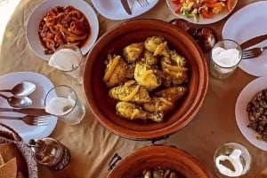 Поездка на багги с верблюдами и ужин-шоу в пустыне Агафай