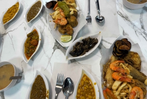 Kameliratsastus Marrakechissa lounaalla (paikallinen ravintola)