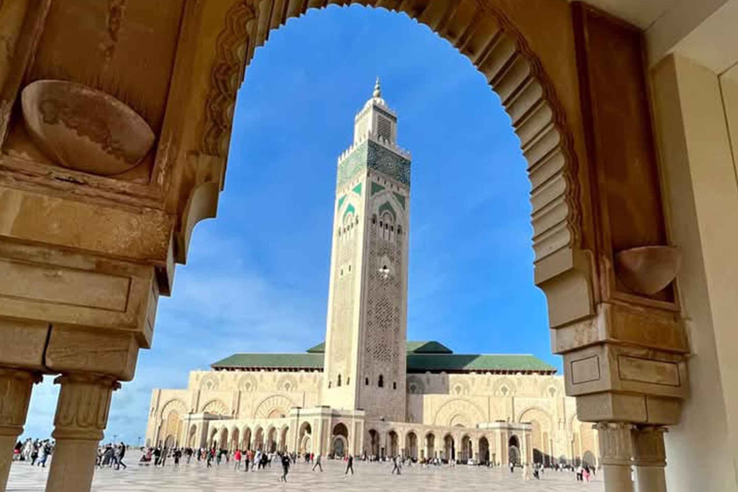 Casablanca: 6-Day Tour To Marrakech Via Chefchaouen & Desert