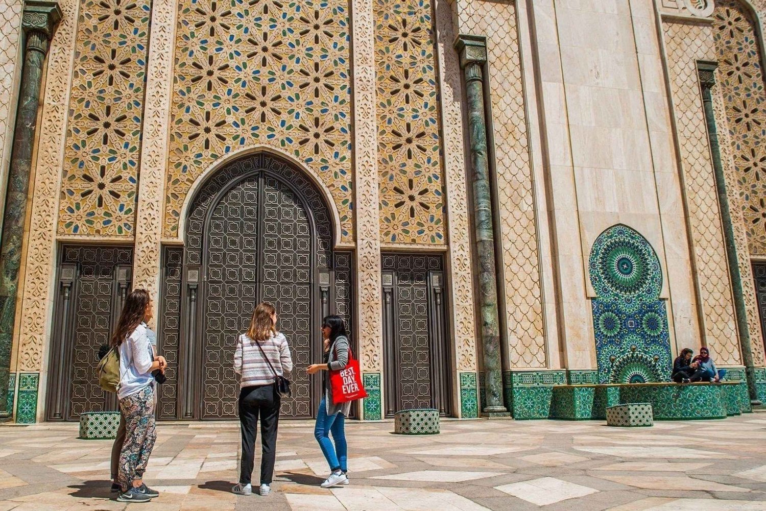 Casablanca Day Tour from Marrakech and Big Mosque Visit