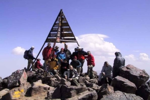 Sobe o Monte Toubkal: caminhada de 3 dias a partir de Marraquexe