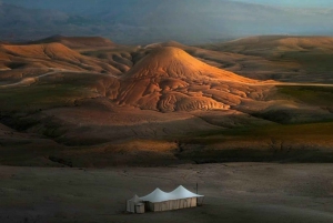 Desert Agafay -illallinen Nomad Campissa ja kameliratsastus
