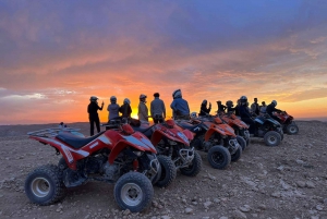 Aventure dans le désert : Quad, balade à dos de chameau et dîner étoilé