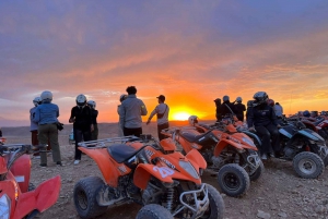Aventure dans le désert : Quad, balade à dos de chameau et dîner étoilé