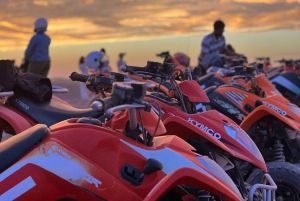 Aventure dans le désert : Quad, balade à dos de chameau et dîner étoilé