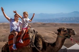Marrakech: Agafayöknen, kamelritt och berbermiddag