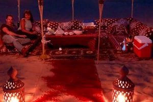 Marrakech: Woestijn Quad met diner, show en live muziek