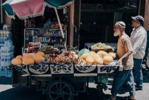 Marrakech's Colorful Souks: Dive into a Shopping Wonderland
