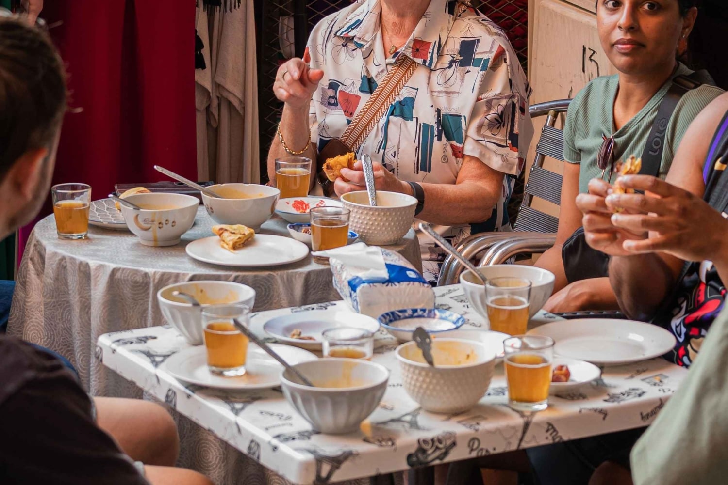 Upptäck Marrakech Street Food med en lokal guide