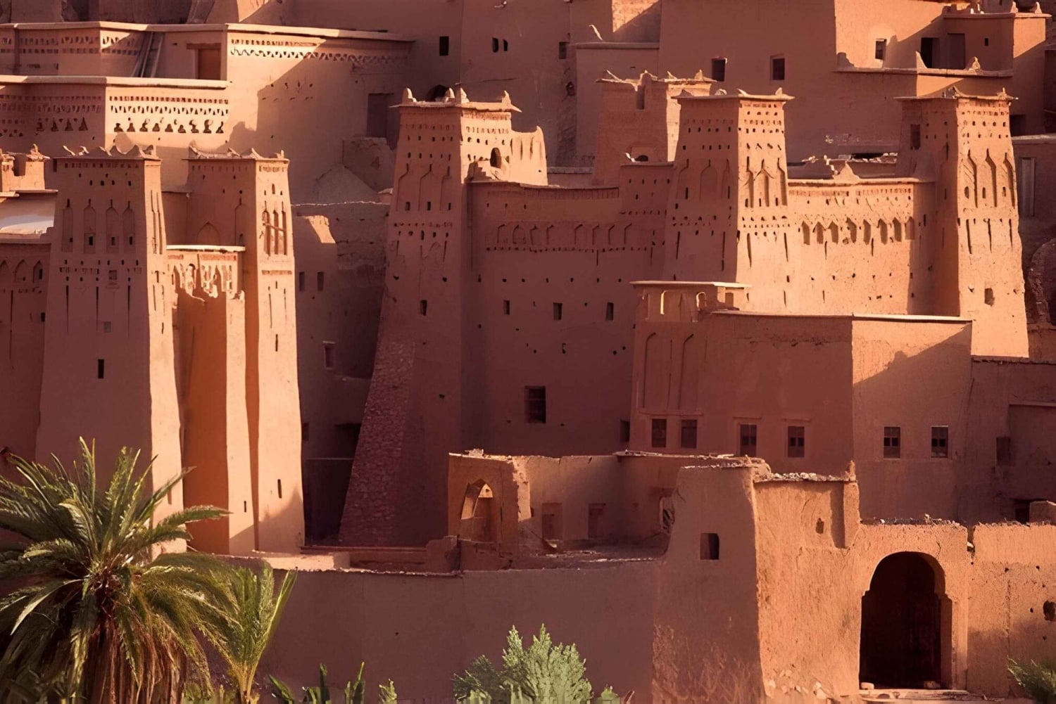 ワルザザートを発見する：マラケシュからの1日ツアーをお楽しみください