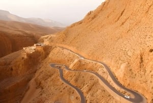 ワルザザートを発見する：マラケシュからの1日ツアーをお楽しみください