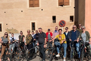 Holländskspråkig cykeltur genom Marrakech.