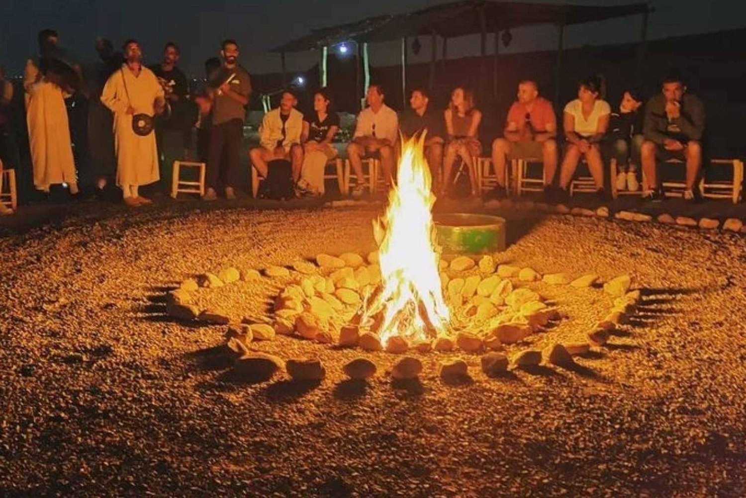 Wieczory z kolacją o zachodzie słońca na pustyni Agafay