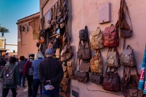 Fès : visite de la madrasa Bou Inania, du musée, de la tannerie, du souk et de la médina