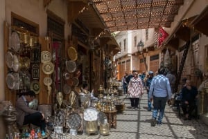 Fès : visite de la madrasa Bou Inania, du musée, de la tannerie, du souk et de la médina