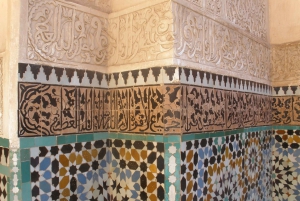 From Agadir: Marrakech Guided Trip with Licensed Tour Guide