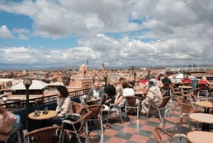 Depuis Casablanca : Excursion d'une journée complète à Marrakech et balade à dos de chameau