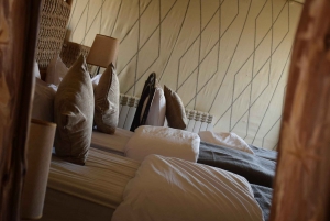 Desde Fez: Excursión de 2 días por el Sáhara con paseo en camello y Sandboarding