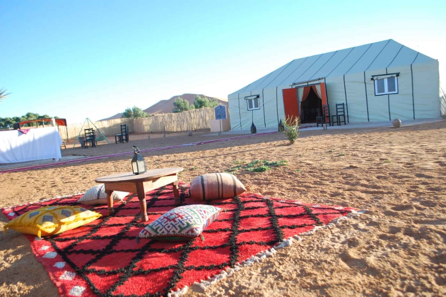 Au départ de Fès : Excursion de 4 jours à Marrakech via Merzouga et les Gorges