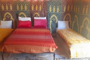 Au départ de Fès : Excursion de 4 jours à Marrakech via Merzouga et les Gorges