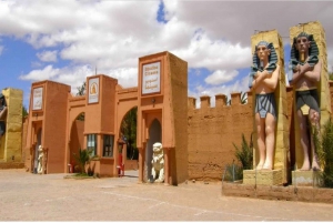 Von Fes: 3-tägige Merzouga- und Ouarzazte-Tour nach Marrakesch