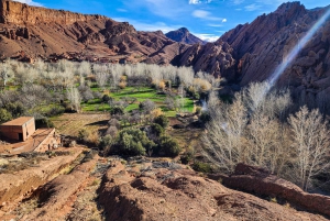 Desde Marrakech: Excursión de 2 días a Ouarzazate y Merzouga con comidas