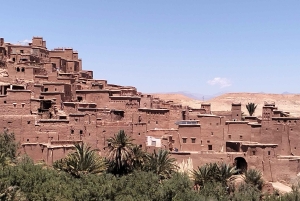 Au départ de Marrakech, 2 jours d'excursion dans le Sahara pour découvrir le désert de Zagora et les Kasbahs