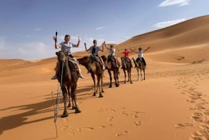 De Marraquexe: Excursão de 3 dias e 2 noites pelo deserto do Saara até Fes