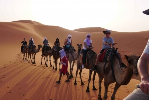 Desde Marrakech Excursión de 3 días y 2 noches por el Sáhara a las Dunas de Merzouga