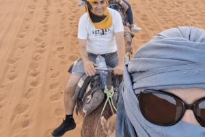 Desde Marrakech: 3 días en el desierto, paseo en camello y quad a Fez