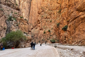 Desde Marrakech: tour de 3 días por el desierto de Merzouga con tienda privada