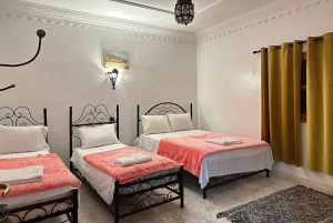 Desde Marrakech: tour de 3 días por el desierto de Merzouga con tienda privada