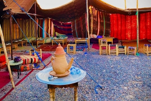 Van:Marrakech Agafay woestijn kamelenrit diner met zonsondergang
