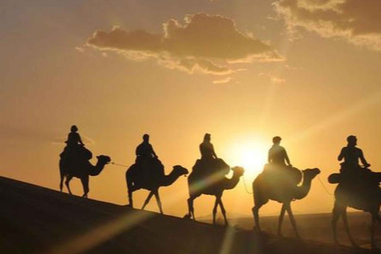 Au départ de Marrakech : Promenade à cheval dans le désert d'Agafay avec coucher de soleil