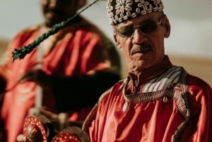 Vanuit Marrakech: Agafay woestijn zonsondergang kamelenrit en diner
