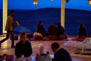 De Marrakech: Jantar ao pôr do sol no deserto de Agafay e passeio de camelo