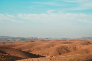 Excursion dans le désert d'Agafay depuis Marrakech avec pause au coucher du soleil