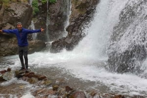 Au départ de Marrakech : Excursion d'une journée dans les montagnes de l'Atlas avec promenade à dos de chameau