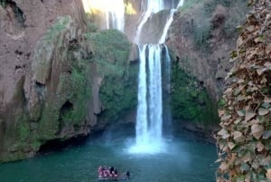 De Marrakech: Viagem guiada às cachoeiras de Ouzoud e passeio de barco